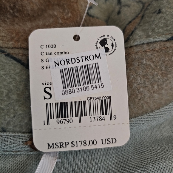 FREE PEOPLE Flowered Flannel Shirt/Jacket NVR WORN TAGS ATTACHED BEAUTIFUL - Picture 8 of 8